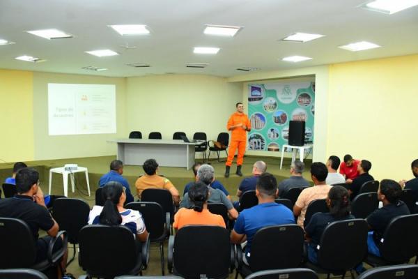 Prefeitura de Floriano capacita volunt&aacute;rios da Defesa Civil em parceria com o Governo do Estado(Imagem:Secom)