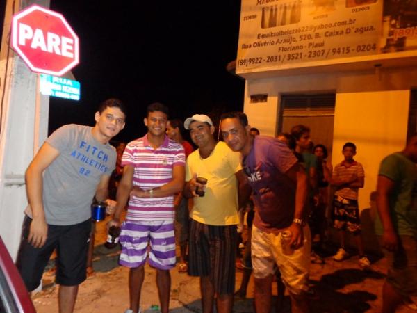 Bar&atilde;o de Graja&uacute; abre com sucesso em Carnaval da Alegria.(Imagem:FlorianoNews)