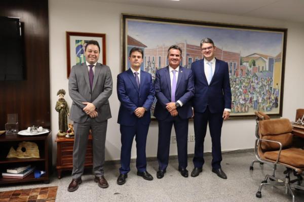 Após Themistocles, Ciro Nogueira recebe presidente da Alepi(Imagem:Divulgação)