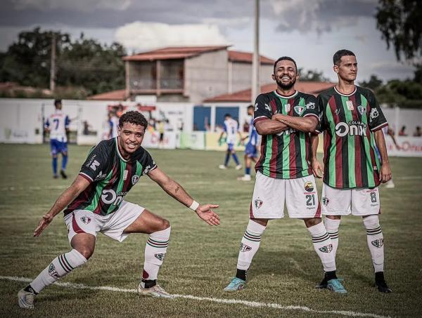  Nathan Cachorr&atilde;o, Janeudo e Gabriel Vieira, do Fluminense-PI.(Imagem: Weslley Douglas/Fluminense E.C. )