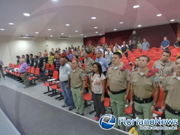 Floriano sedia I Forum do Conselho Comunitário de Segurança Pública.(Imagem:FlorianoNews)