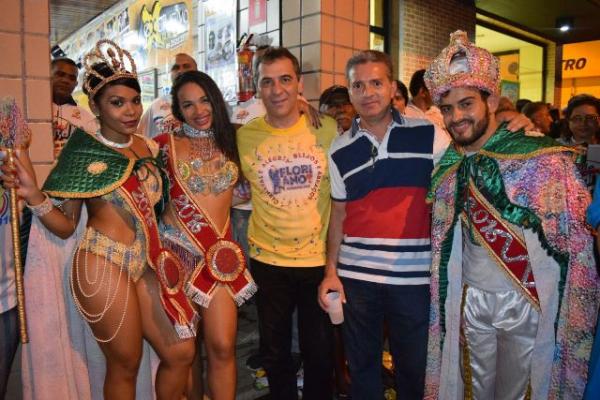 Prefeito Gilberto J&uacute;nior participa do Z&eacute; Pereira de Floriano.(Imagem:Waldemir Miranda)