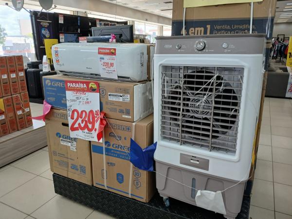 Gerente F. Costa anuncia Arrai&aacute; no Armaz&eacute;m Para&iacute;ba de Floriano com ofertas especiais para o S&atilde;o Jo&atilde;o(Imagem:FlorianoNews)