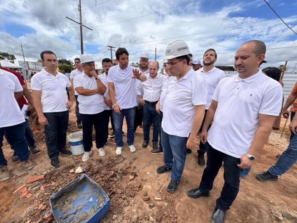 Governador Rafael Fonteles, Deputado Marden Menezes e o Prefeito Antônio Reis visitam obras de revitalização do Cais da Beira Rio em Floriano.(Imagem:Ascom)