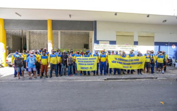 Assembleia vai decidir sobre continuidade da greve dos Correios no Piau&iacute;.(Imagem:Roberta Aline/Cidadeverde.com)