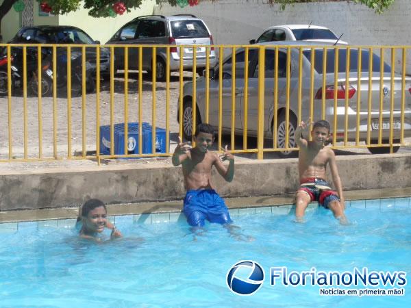 Docentes da rede privada comemoraram o Dia do Professor em manh&atilde; de lazer.(Imagem:FlorianoNews)