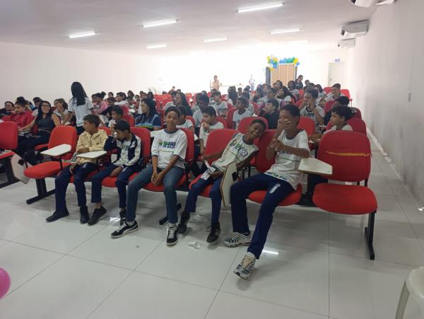 Bar&atilde;o de Graja&uacute; lan&ccedil;a Pol&iacute;tica de Fortalecimento dos Anos Finais da Educa&ccedil;&atilde;o(Imagem:FlorianoNews)