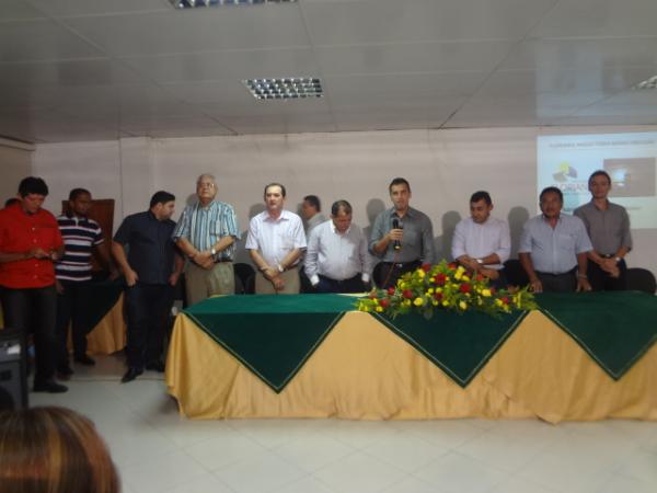 Prefeito Gilberto Jr divulgou nomes dos secret&aacute;rios de primeiro escal&atilde;o.(Imagem:FlorianoNews)