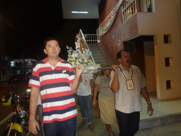 Procissão marcou encerramento dos festejos de Nossa Senhora do Carmo em Floriano.(Imagem:FlorianoNews)