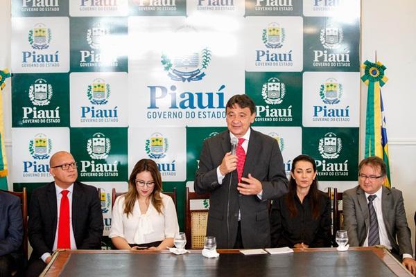 Wellington Dias promove agentes e anuncia novas penitenciárias.(Imagem:Lucas Dias/GP1)