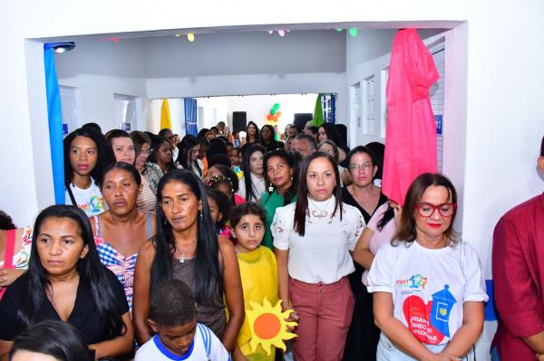 Vereadores representam Câmara de Floriano em solenidade na Escola Marcos dos Santos Parente.(Imagem:CMF)