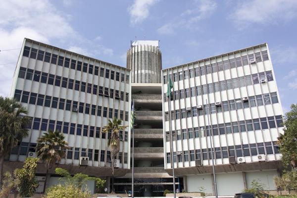 Justiça do Trabalho manda Agespisa reintegrar 25 funcionários à empresa.(Imagem:Cidadeverde.com (Arquivo))