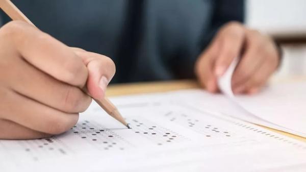 Prefeitura deve lançar novo concurso com 300 vagas para professor em abril, anuncia secretário