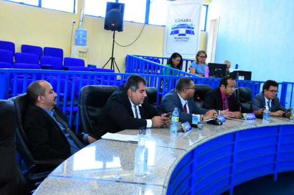 Vereadores de Floriano zeram pauta de vota&ccedil;&atilde;o de projetos e entram em recesso parlamentar(Imagem:CMF)