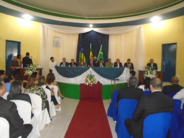 C&acirc;mara realiza sess&atilde;o solene em homenagem aos 120 anos de Floriano.(Imagem:FlorianoNews)