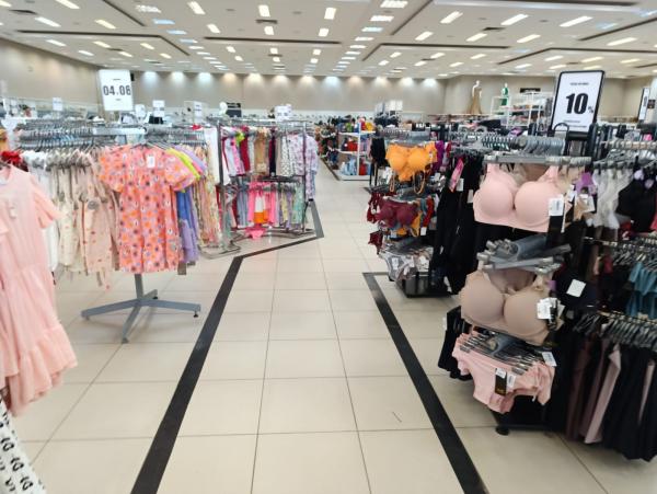 Carnaval de Floriano: Armaz&eacute;m Para&iacute;ba Preparado para a Festa com Muitas Ofertas e Novidades(Imagem:FlorianoNews)