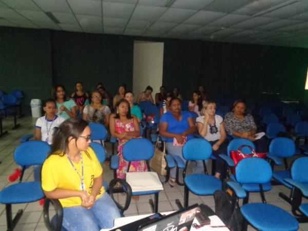 Palestra sobre Preven&ccedil;&atilde;o do Suic&iacute;dio &eacute; promovida pela UESPI de Floriano.(Imagem:FlorianoNews)