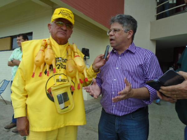 Em Floriano, Gustavo Neiva fala sobre obras da rodovia Transcerrados