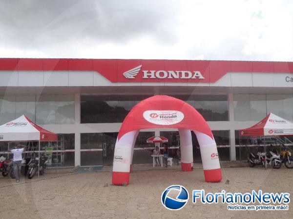 Concession&aacute;ria Honda realiza feir&atilde;o de motos em Floriano.(Imagem:FlorianoNews)