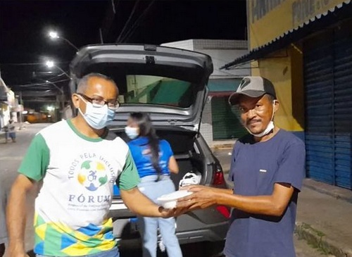 Projeto "Mãos que Ajudam" realiza ação solidária em Floriano