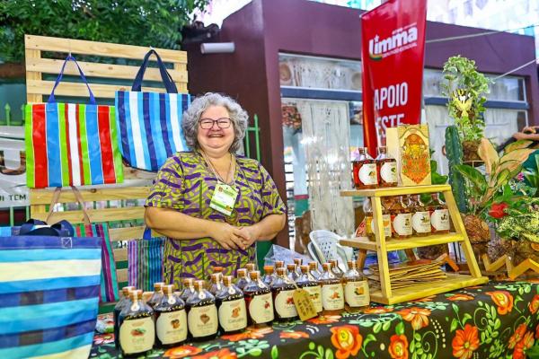  Quitanda da Agricultura Familiar realiza venda de produtos no Festival Cultural dos Cocais em S&atilde;o Jo&atilde;o do Arraial(Imagem:Geirlys Silva/SAF)