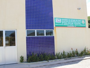Polícia procura suspeito de matar mulher a facadas em Parnaíba
