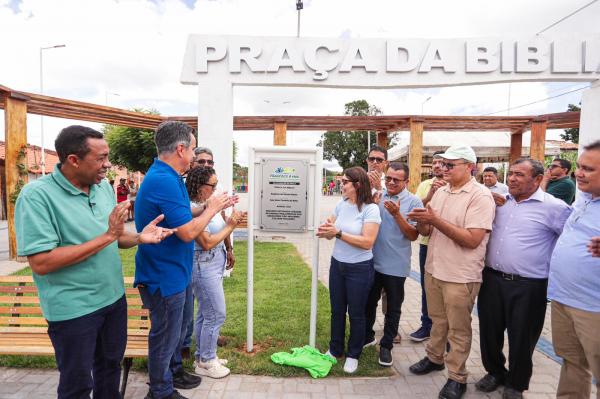  Infraestrutura e lazer: Ciro Nogueira inaugura obras de mais de R$ 600 mil em Francisco Ayres(Imagem:Ascom)