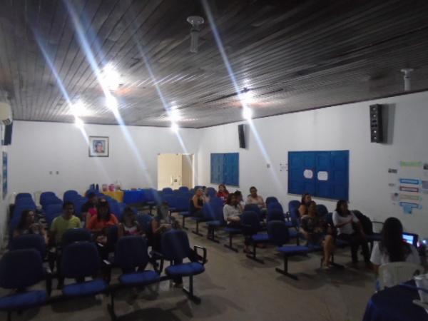 Floriano sedia capacitação da plataforma Conviva Educação
