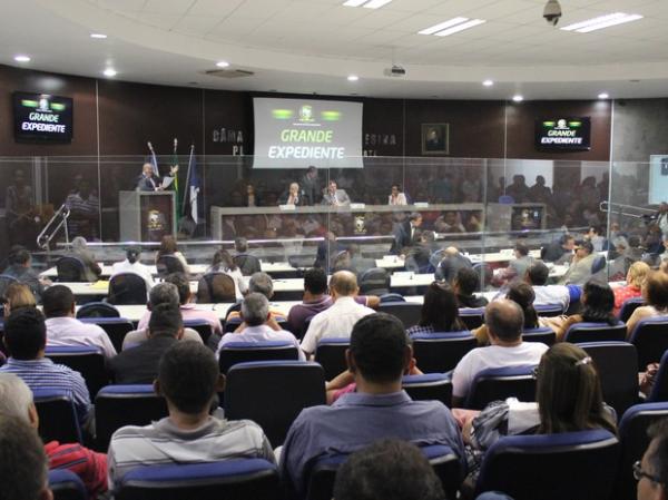 Projeto voltou a ser duramente criticado por vereadores na C&acirc;mara Municicpal.(Imagem:Gustavo Almeida/G1)