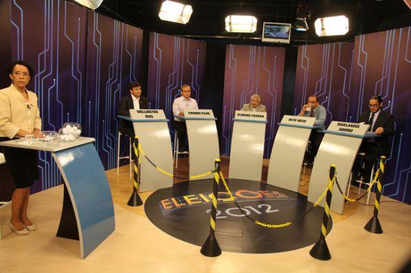 Muita movimenta&ccedil;&atilde;o no &uacute;ltimo debate dos candidatos &agrave; Prefeitura de Teresina.(Imagem:Divulga&ccedil;&atilde;o)