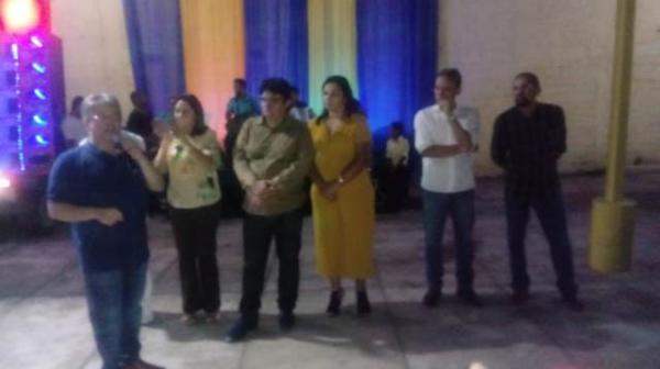 Gustavo Neiva participa de