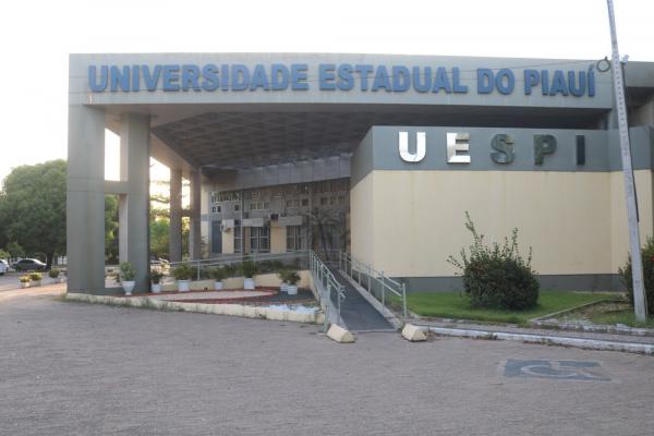 Universidade Estadual do Piau&iacute;(Imagem:Lucas Marreiros/G1)