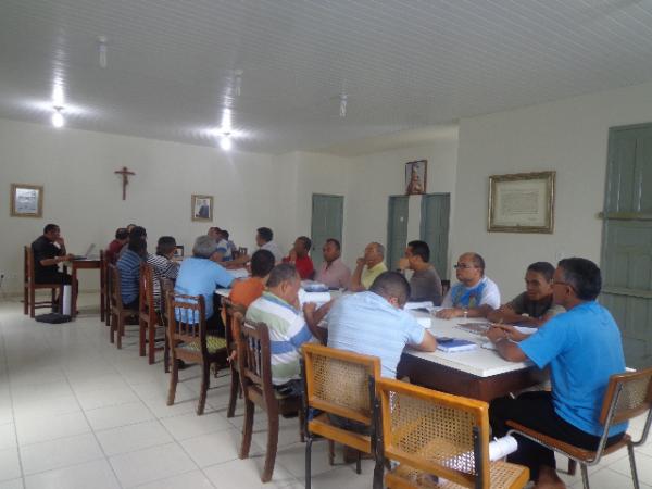 Diocese de Floriano promoveu reuni&atilde;o geral do clero.(Imagem:FlorianoNews)