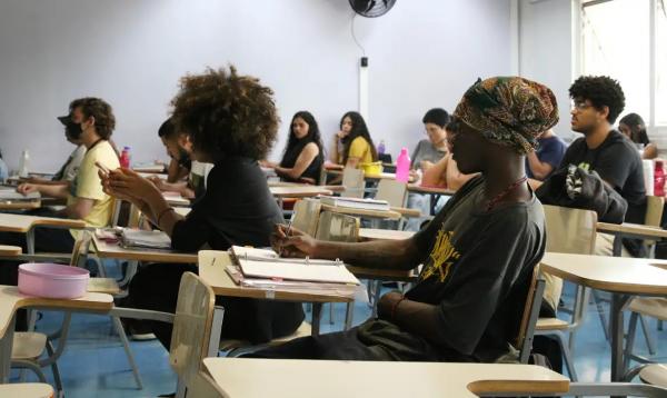 Cursinho preparatório para o vestibular da Universidade de São Paulo - USP Leste.(Imagem:Rovena Rosa/Agência Brasil)
