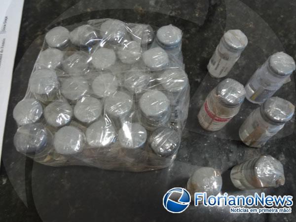 Pol&iacute;cia Militar apreende 35 frascos de 'lol&oacute;' em Floriano.(Imagem:FlorianoNews)