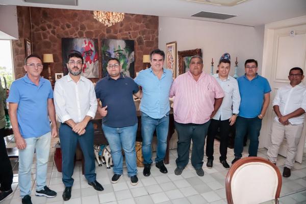 Senador Ciro Nogueira realiza um dia inteiro de reuni&otilde;es e atende prefeitos, vereadores e lideran&ccedil;as de todo o Piau&iacute;(Imagem:Suyane Mesquita / ASCOM)