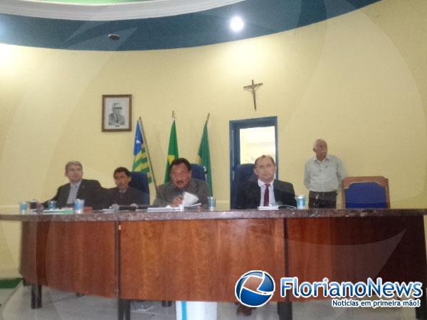 Audi&ecirc;ncia P&uacute;blica debate presta&ccedil;&atilde;o de contas da Prefeitura de Floriano.(Imagem:FlorianoNews)