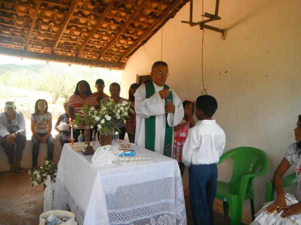 Realizada Missa de Natal com 1&ordf; Eucaristia na localidade Boca da Entrada.(Imagem:FlorianoNews)
