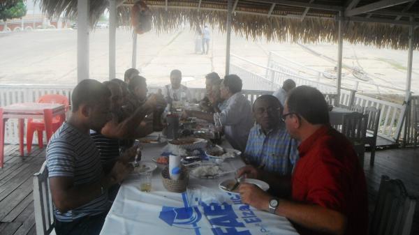Prefeito de Paulistana, Luis Coelho, se re&uacute;ne com lideran&ccedil;as pol&iacute;ticas de Floriano (Imagem:FlorianoNews)