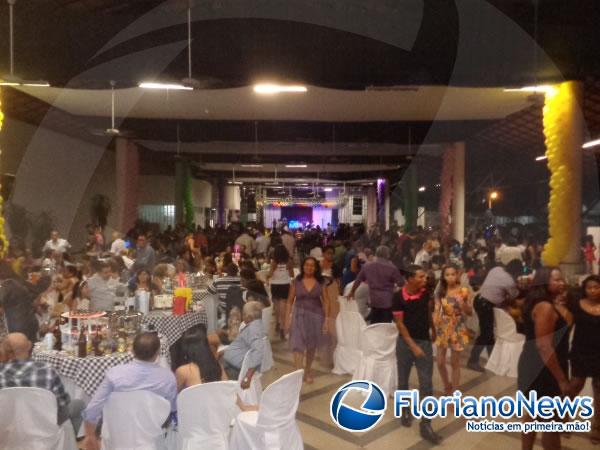 Escola Pequeno Príncipe realiza formatura de alunos do 1º ano.(Imagem:FlorianoNews)