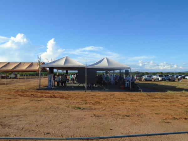 Governador Wellington Dias faz visita t&eacute;cnica ao projeto da Terracal em Guadalupe.(Imagem:FlorianoNews)