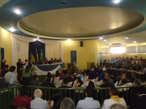 C&acirc;mara realiza sess&atilde;o solene em homenagem aos 120 anos de Floriano.(Imagem:FlorianoNews)