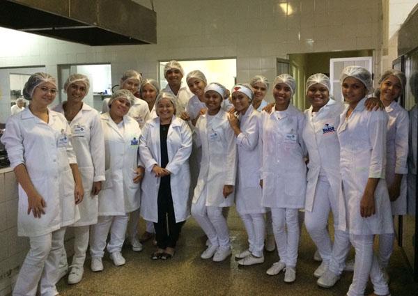 Acadêmicas do Curso de Nutrição da FAESF iniciam estágio na UFPI de Floriano.(Imagem:FAESF )