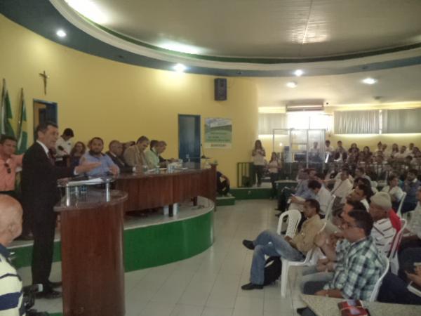 Audi&ecirc;ncia p&uacute;blica debate processo de terceiriza&ccedil;&atilde;o do Hospital Tib&eacute;rio Nunes.(Imagem:FlorianoNews)