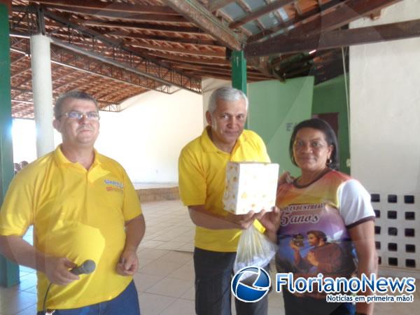 Docentes da rede privada comemoraram o Dia do Professor em manh&atilde; de lazer.(Imagem:FlorianoNews)