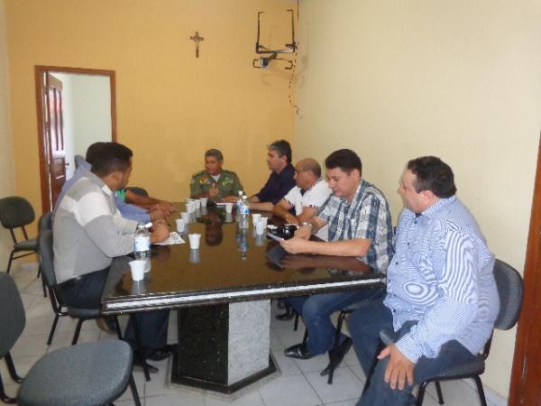 Audi&ecirc;ncia debate funcionamento do guardi&atilde;o eletr&ocirc;nico em Floriano.(Imagem:FlorianoNews)
