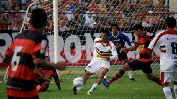 Somente no ano passado, River-PI e Flamengo-PI se enfrentaram seis vezes.(Imagem:Neyla do R&ecirc;go Monteiro)