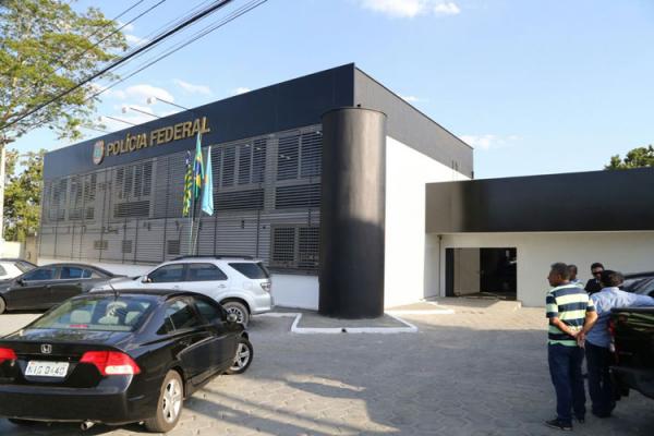 PF deflagra "Operação Pastor" e prende ex-prefeito e empresários em três cidades