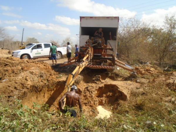 Adutora se rompe e afeta abastecimento de água em Floriano