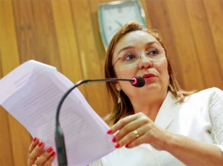 Flora Izabel defende o bom combate na tribuna do Legislativo
